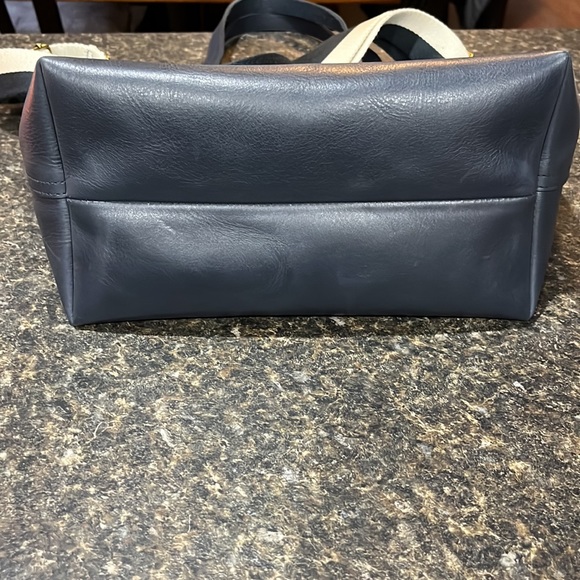 madewell medium transport navy zip top tote - Picture 4 of 4